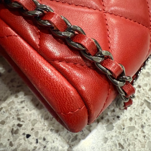 Chanel Red Quilted Clutch - Picture 15 of 16